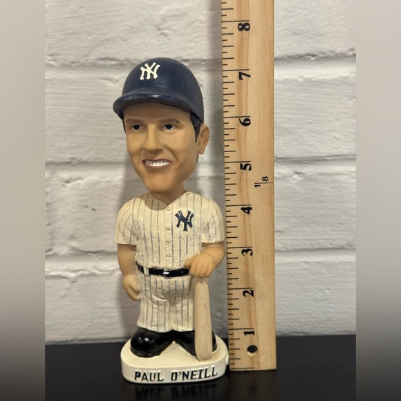 NY Yankees Paul O’Neil Baseball Bobblehead Figurine - Picture 2 of 5
